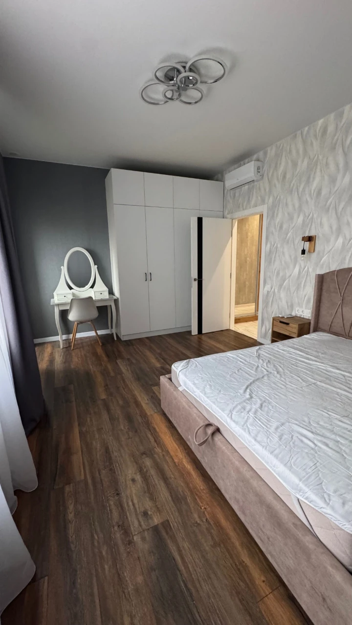Продаж квартири ЖК Smart Plaza Obolon м Мінська Левка Лукʼян