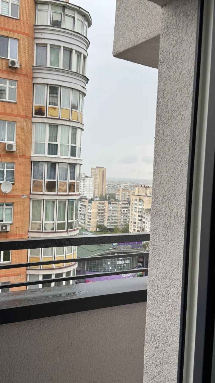 Продаж квартири ЖК Smart Plaza Obolon м Мінська Левка Лукʼян