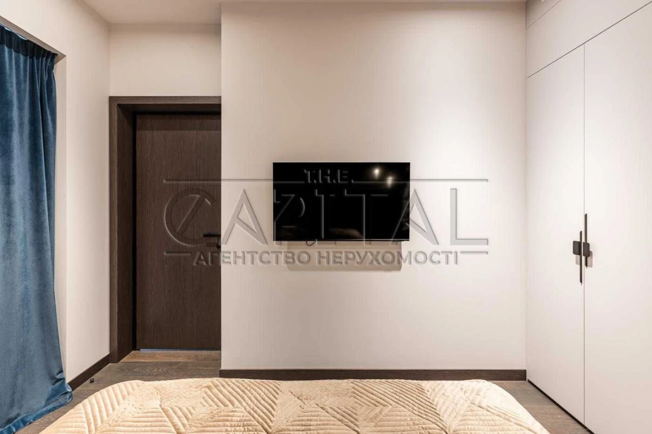 Sale of a 3-bedroom apartment 105 sq.m. Chicago Central House Residence, Pechersk
