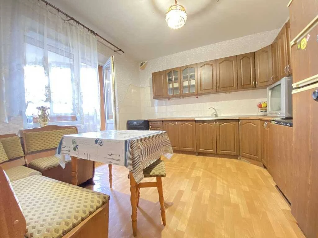 Продается 3-комнатная квартира Киев, Деснянский, Владимир Маяковского