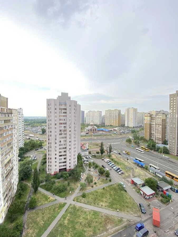 Продается 3-комнатная квартира Киев, Деснянский, Владимир Маяковского