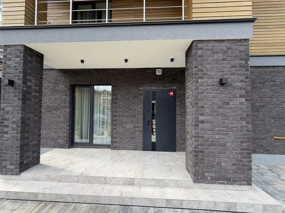 For Sale House Kyiv, renovated, furniture, appliances, landscaping, car garage