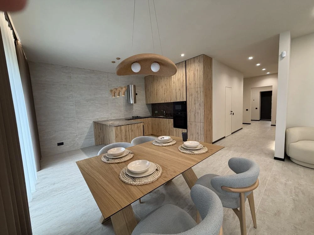 For Sale House Kyiv, renovated, furniture, appliances, landscaping, car garage