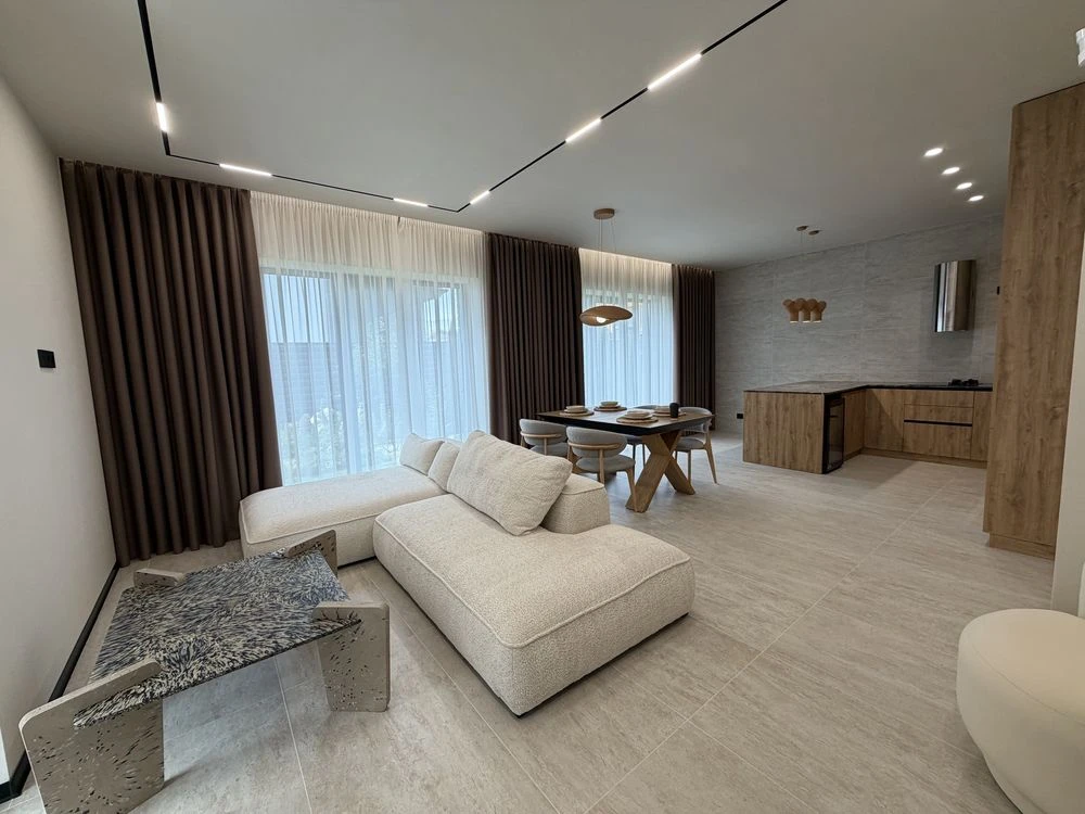 For Sale House Kyiv, renovated, furniture, appliances, landscaping, car garage