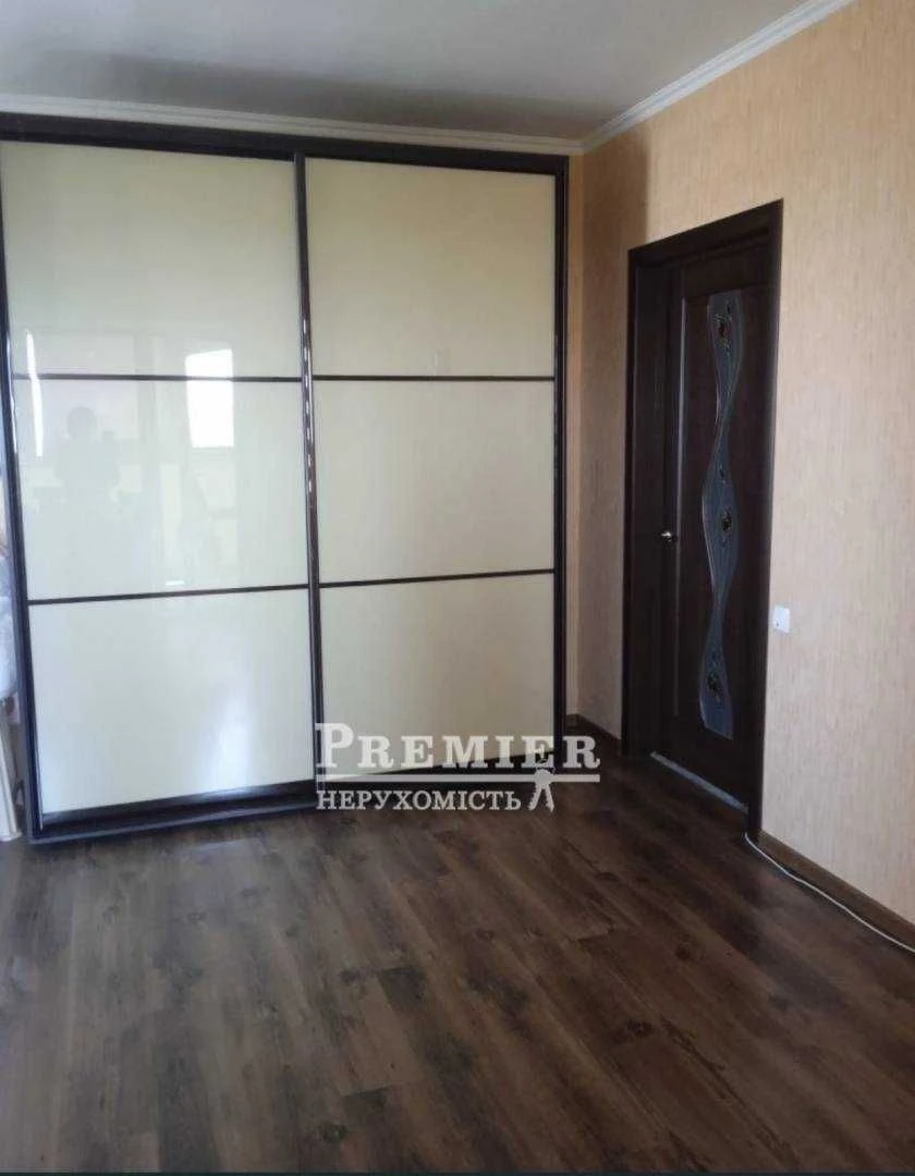 Продается 2-комнатная квартира на Добровольского