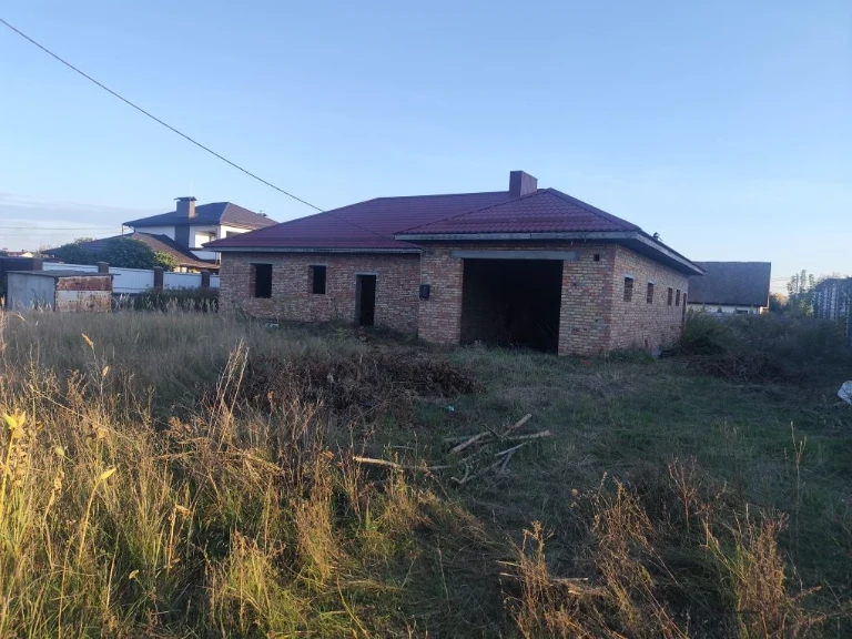For sale house in the area of the Fire Academy, Pahary Khutir street