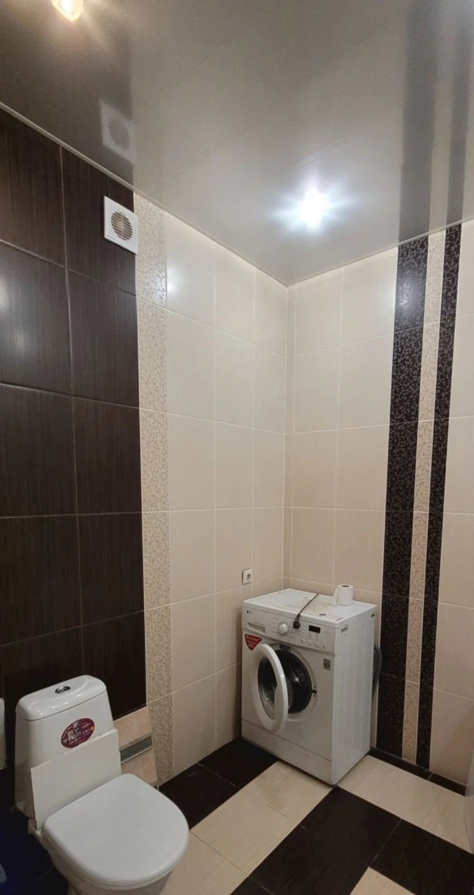 Продається 1-кімнатна квартира, новобудова, вул. П. Григоренка, 14, метро "Дворець Спорта"