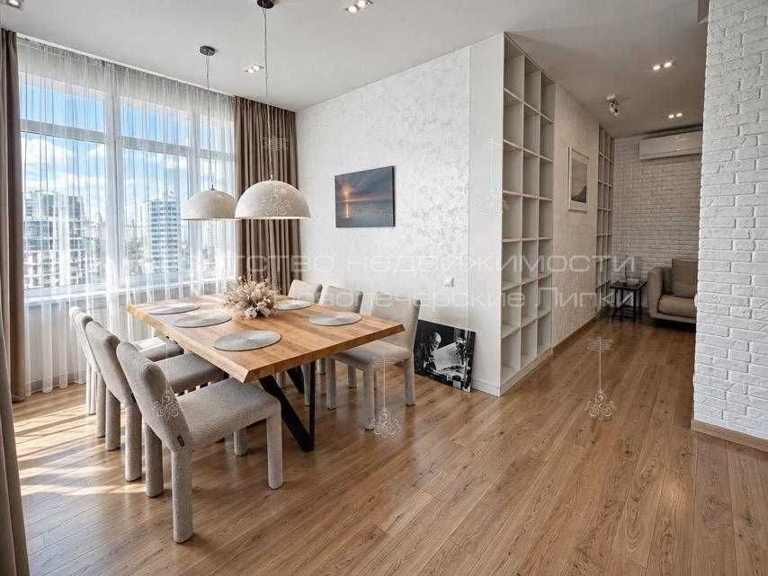 Продається 4-кімнатна квартира, 125 м2, ЖК "Новопечерські Липки", Верхогляд