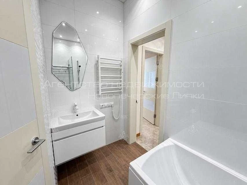 Продається 4-кімнатна квартира, 125 м2, ЖК "Новопечерські Липки", Верхогляд