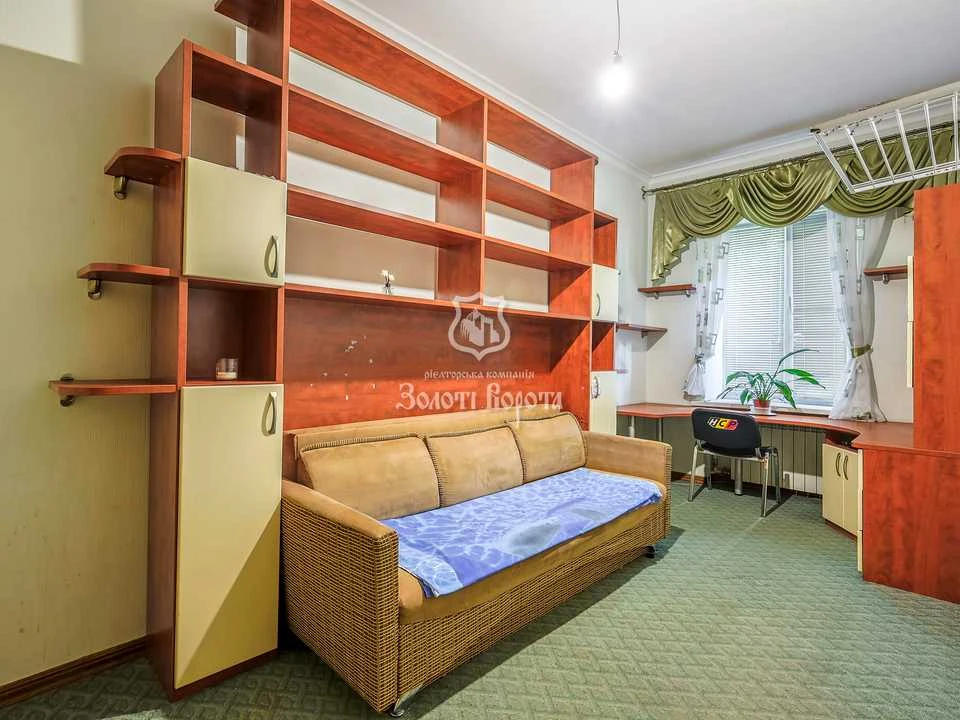 Apartment. Rodiny Hlagolyev Street, Kyiv