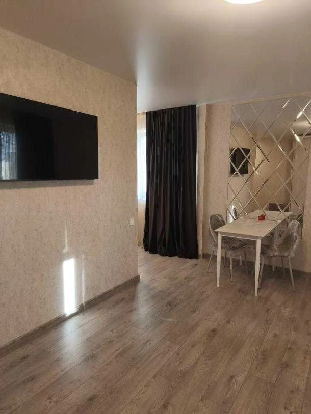 Продаж 1 квартири з ремонтом, Нові Будинки, станція метро Армієська,
