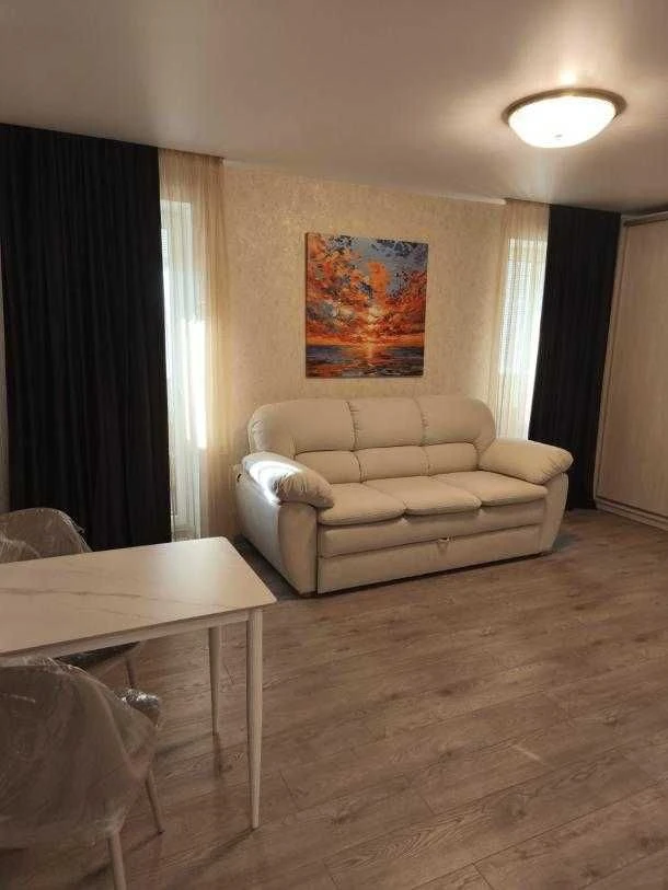 Продаж 1 квартири з ремонтом, Нові Будинки, станція метро Армієська,