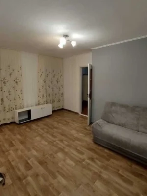 Продам частину будинку в центрі міста, 2 кімнати, 45 м²