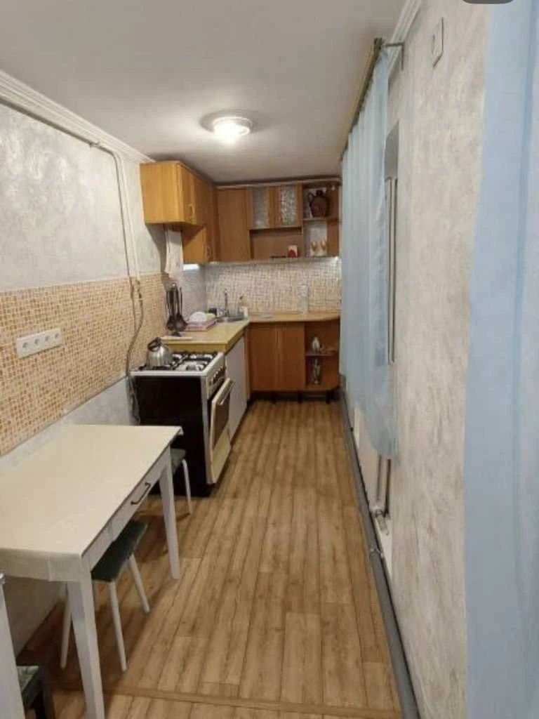 Продам частину будинку в центрі міста, 2 кімнати, 45 м²