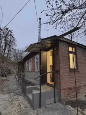 Продам частину будинку в центрі міста, 2 кімнати, 45 м²