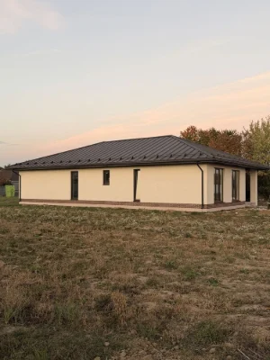 Sale of a spacious house in the Tabla area
