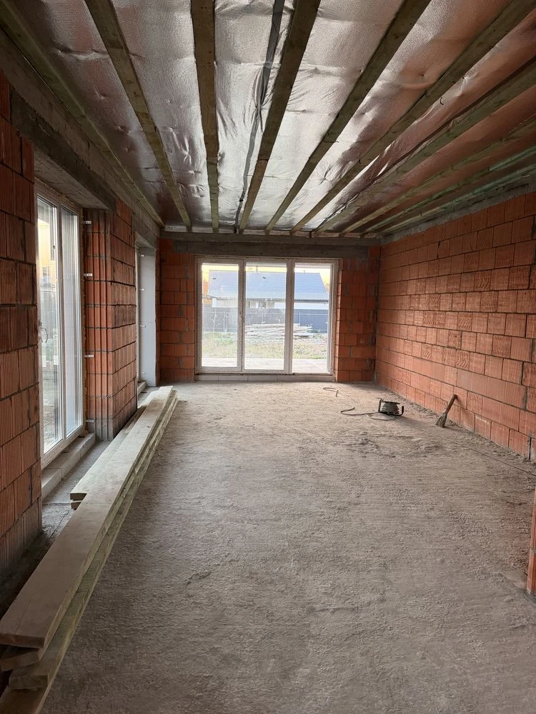 Sale of a spacious house in the Tabla area