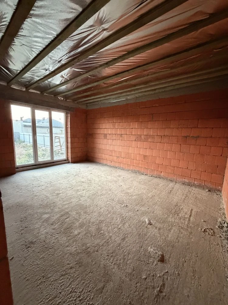 Sale of a spacious house in the Tabla area