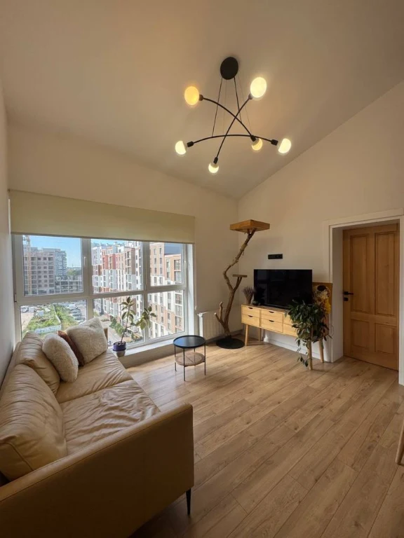 For Sale: Amazing Apartment in Spectrum!