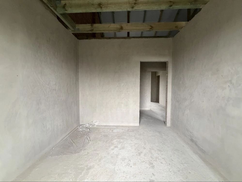 For Sale: 3-bedroom cottage in a prime location!