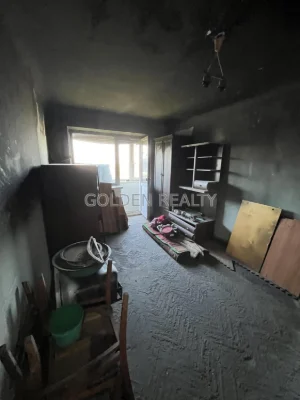 Sale of a 2-bedroom apartment with a great view of the river - St. Ve.