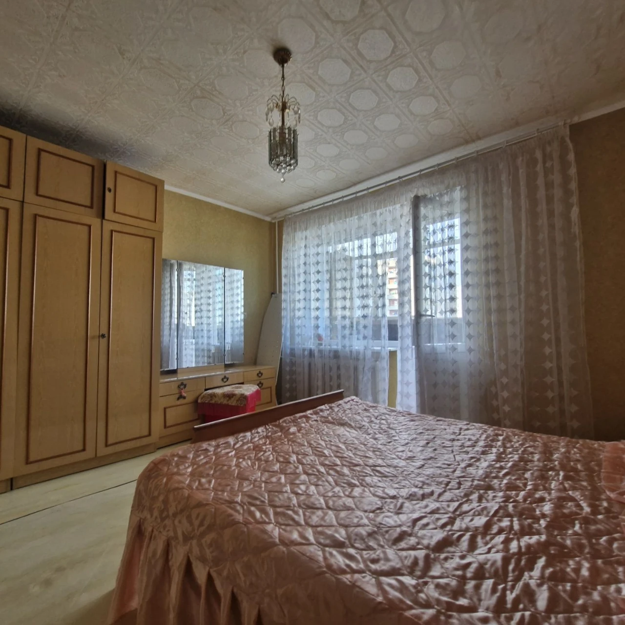 Sale of a 3-room apartment in Kharkiv