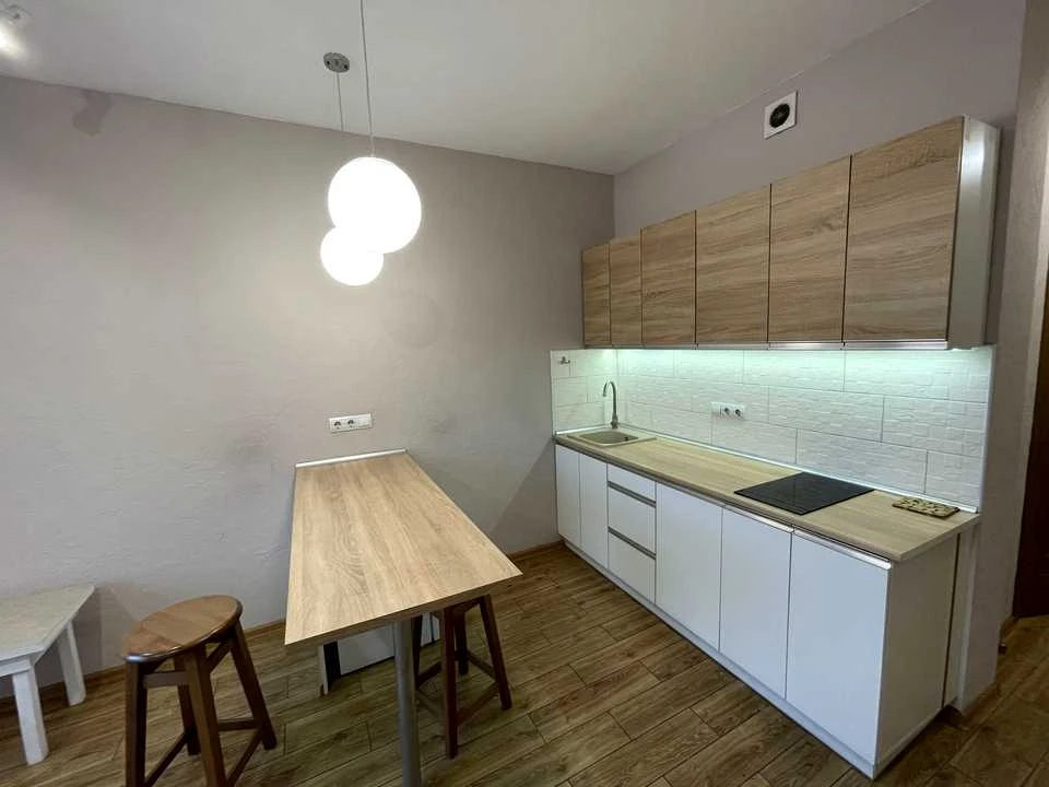 Apartment. Kam'yanska st. Kyiv