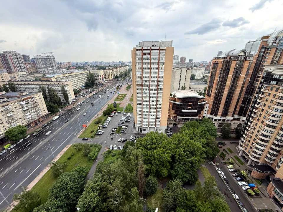 Apartment. Lesya Ukrainka Blvd, Kyiv