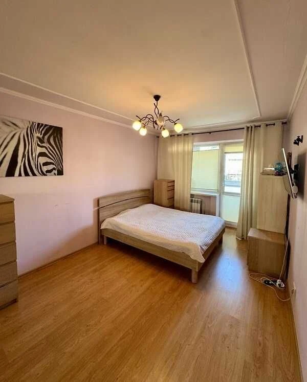 Apartment with renovation near tax office