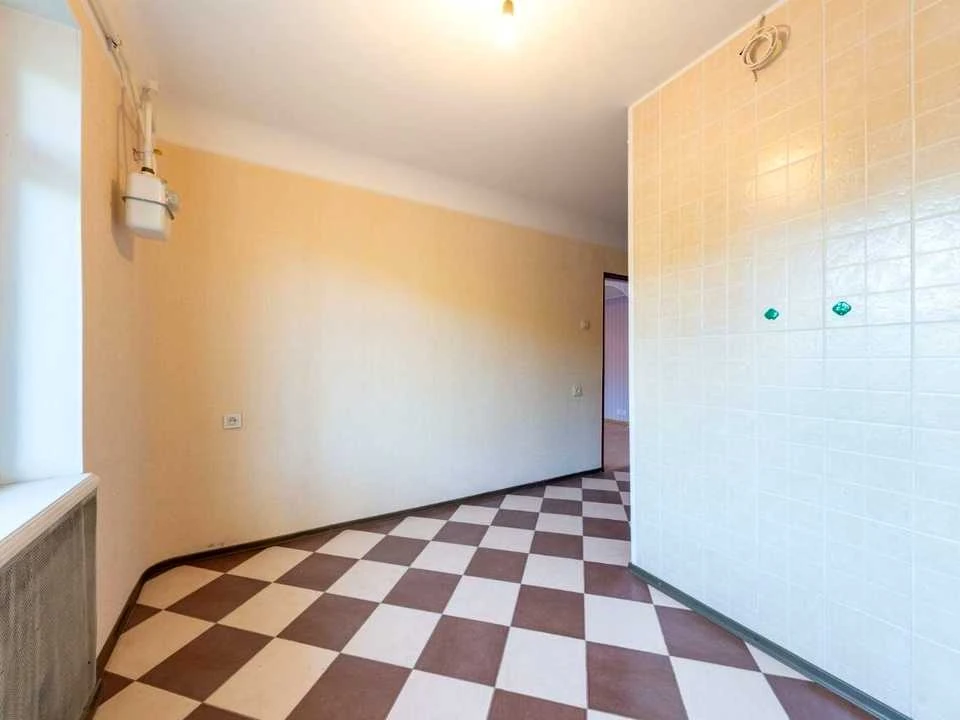 Apartment. Kharkiv, Luhanska Street.