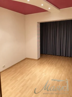 Продаж 2-кімнальної квартири з ремонтом, 57 м², вул. Миколи Закревського