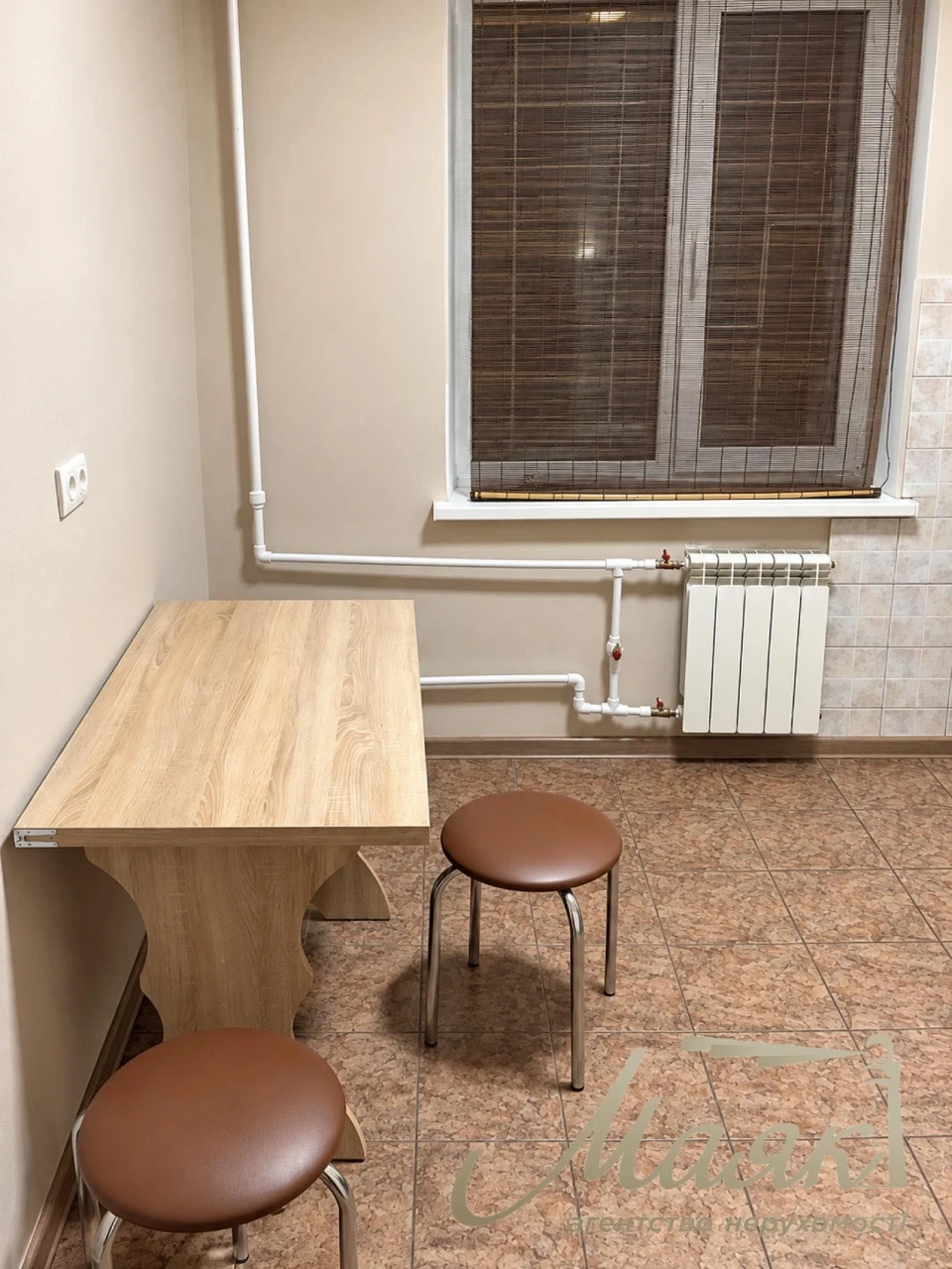 Продаж 2-кімнальної квартири з ремонтом, 57 м², вул. Миколи Закревського