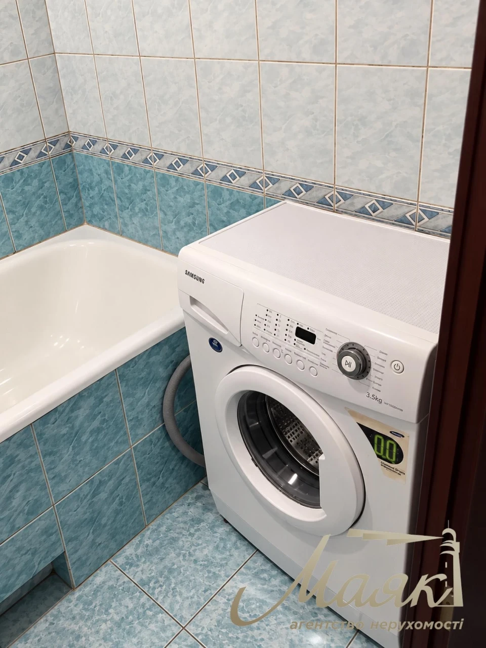 Продаж 2-кімнальної квартири з ремонтом, 57 м², вул. Миколи Закревського