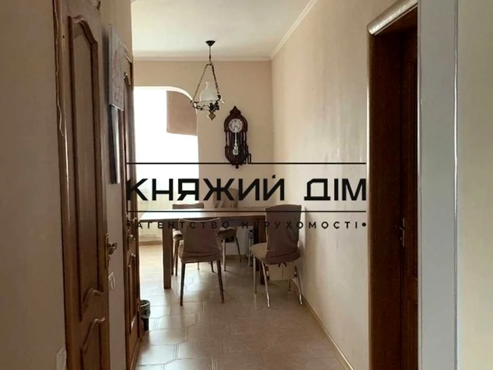 Квартира. Ирпинский проспект, Киев