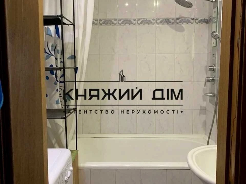 Квартира. Ирпинский проспект, Киев
