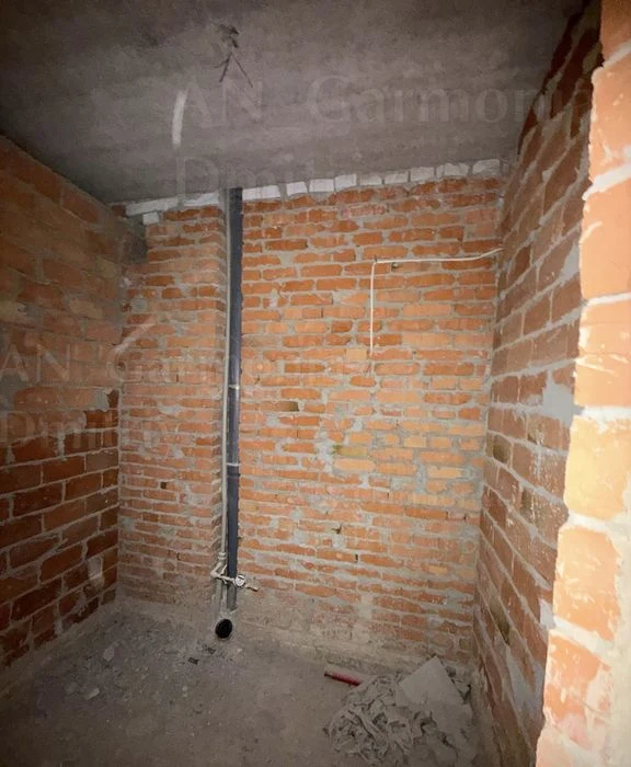 Корпусний Парк 1к в Новому будинку