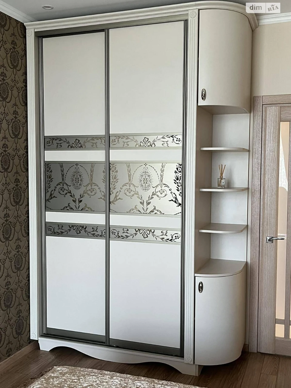 Long-Term Rental Apartment in Arcadia