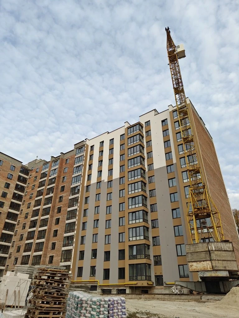 Sale of 2 rooms. New building. 730$ per sq m. No additional costs.