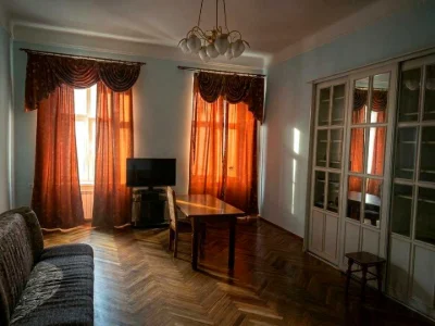 Квартира. Львів, Театральна вул.