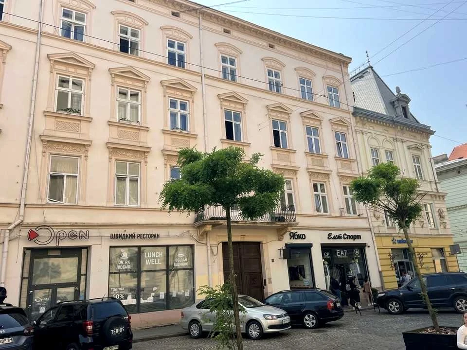 Квартира. Львів, Театральна вул.