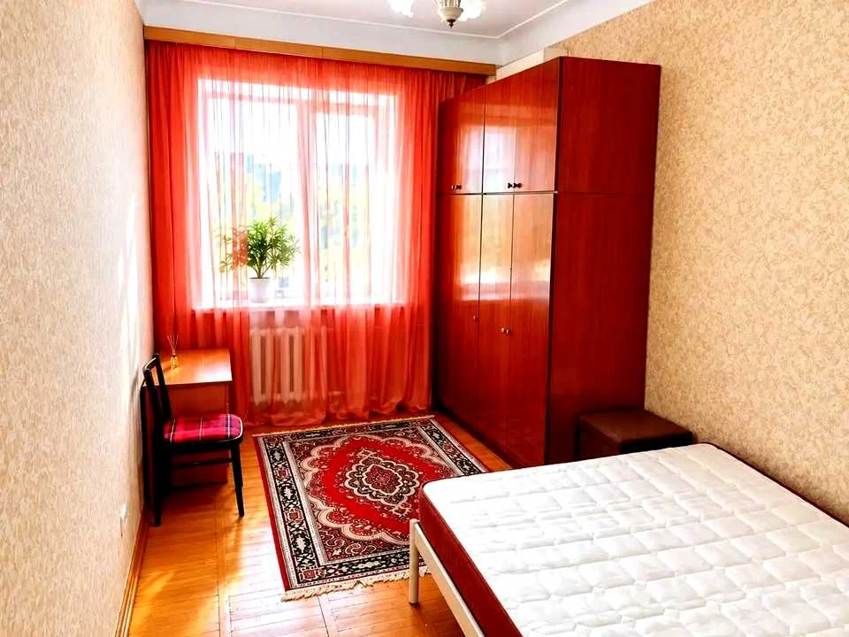 Квартира. Киев, улица Авиаконструкторская