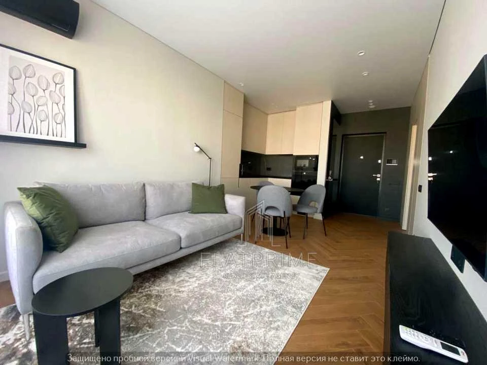 Apartment. Uzhgorod Street, Holosiiv