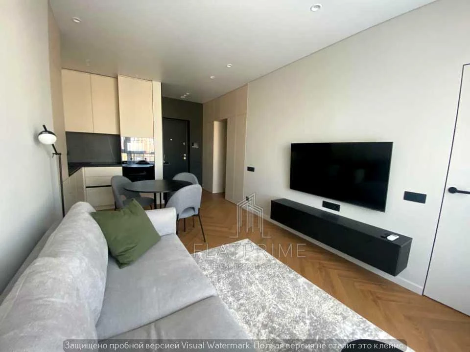 Apartment. Uzhgorod Street, Holosiiv