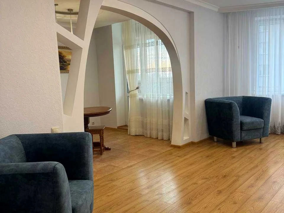 Квартира. Київ, вулиця Верховинна