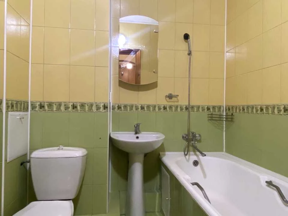 Квартира. Київ, Миколи Лаврухіна вул.