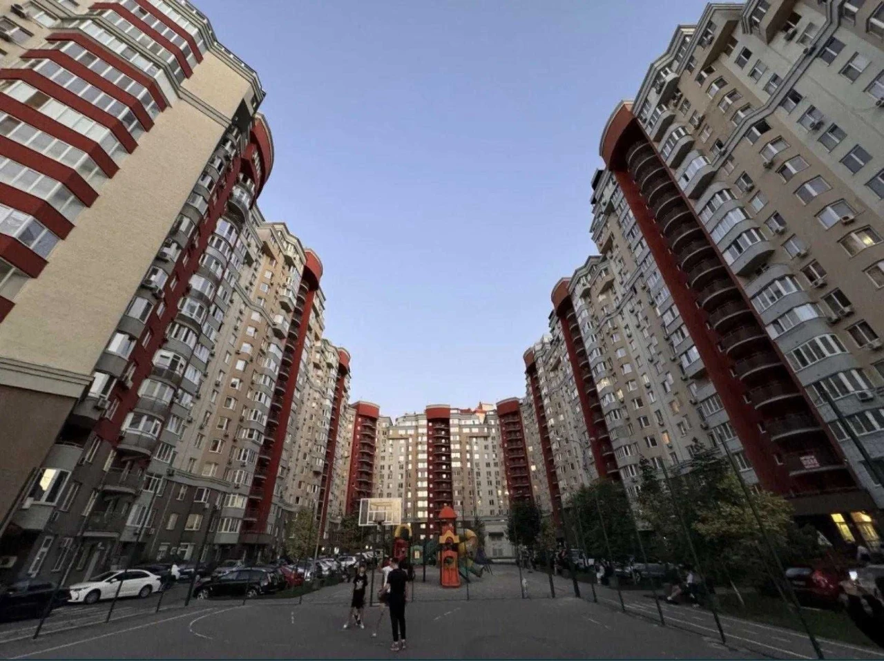Продаж 3 кімн квартири ЖК Лико-Град Киев, Юлии Здановской ул