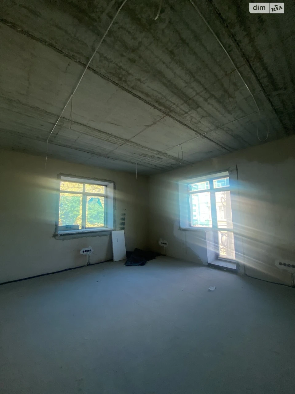 Apartment for Sale: Center