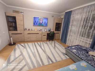 Сучасна 3-кімнатна квартира 75 м2 з ремонтом та меблями