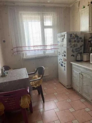 3-кімнатна квартира в житловому масиві Роган, покращеної планування