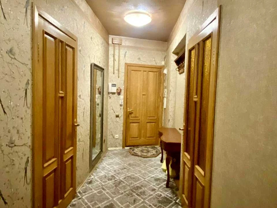 Квартира. Київ, Митрополита Василя Липківського вул.